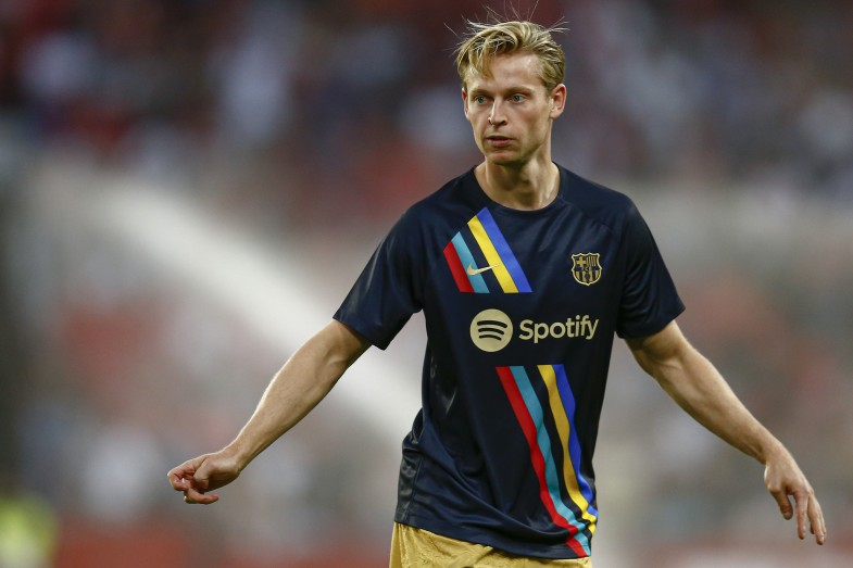 Frenkie de Jong sort du silence :