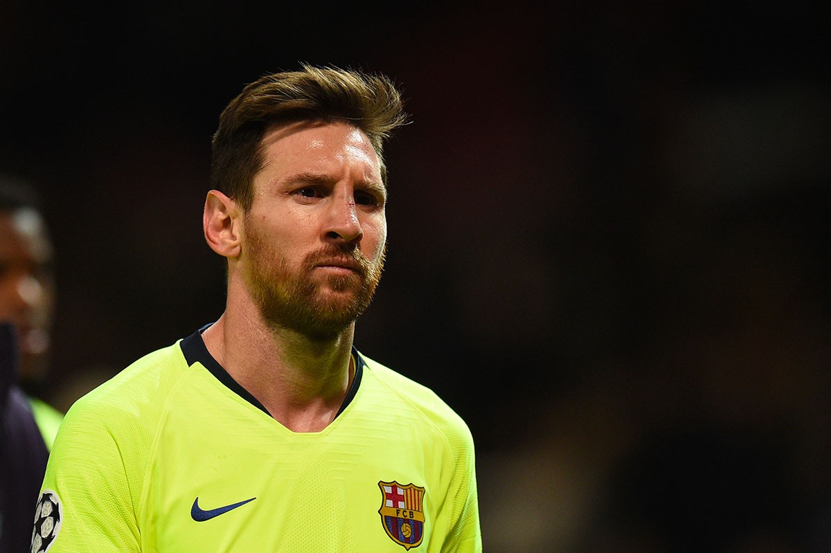 Pas de blessure grave pour Messi après son choc avec Smalling