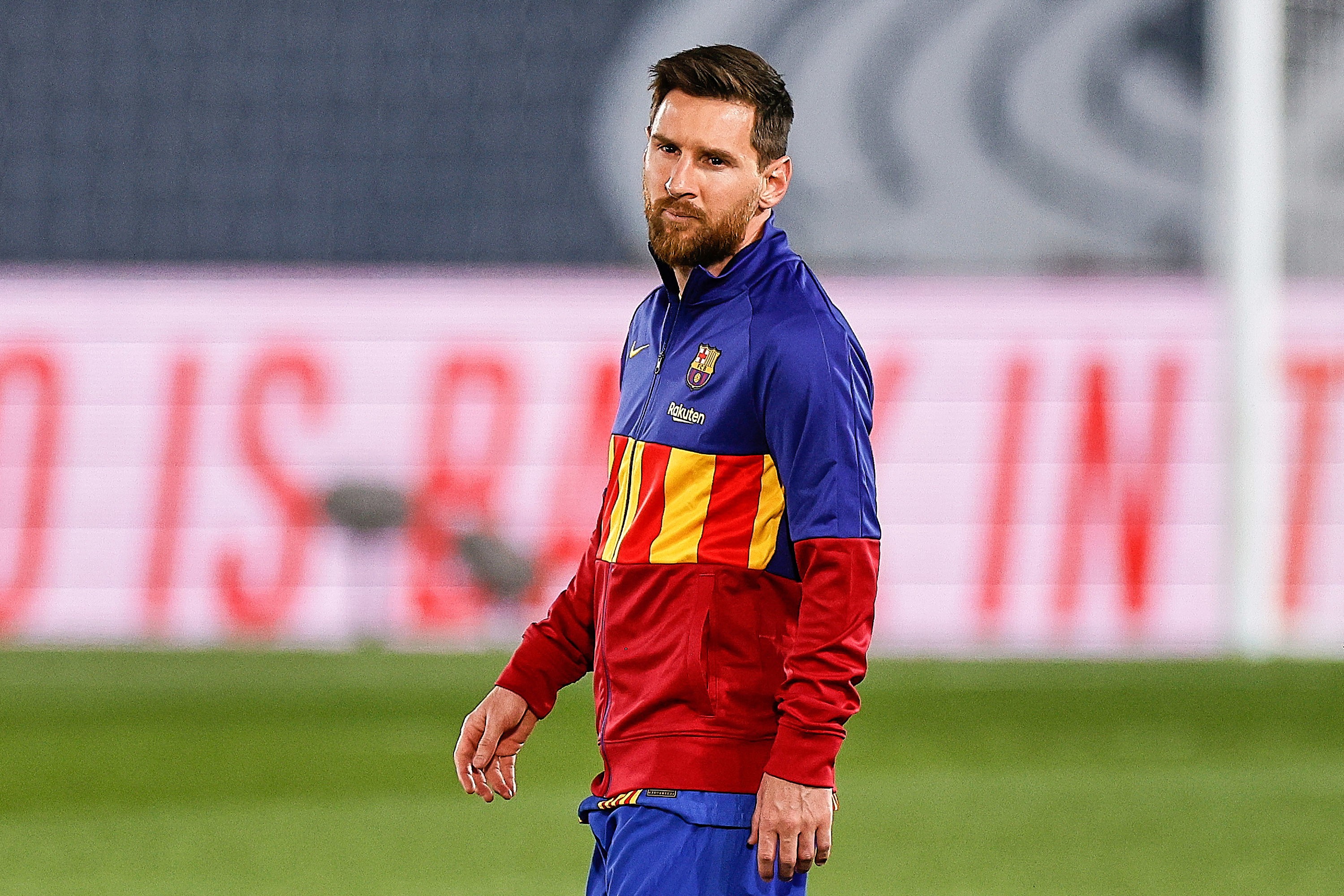 Leo Messi a communiqué au club qu'il restait au FC Barcelone