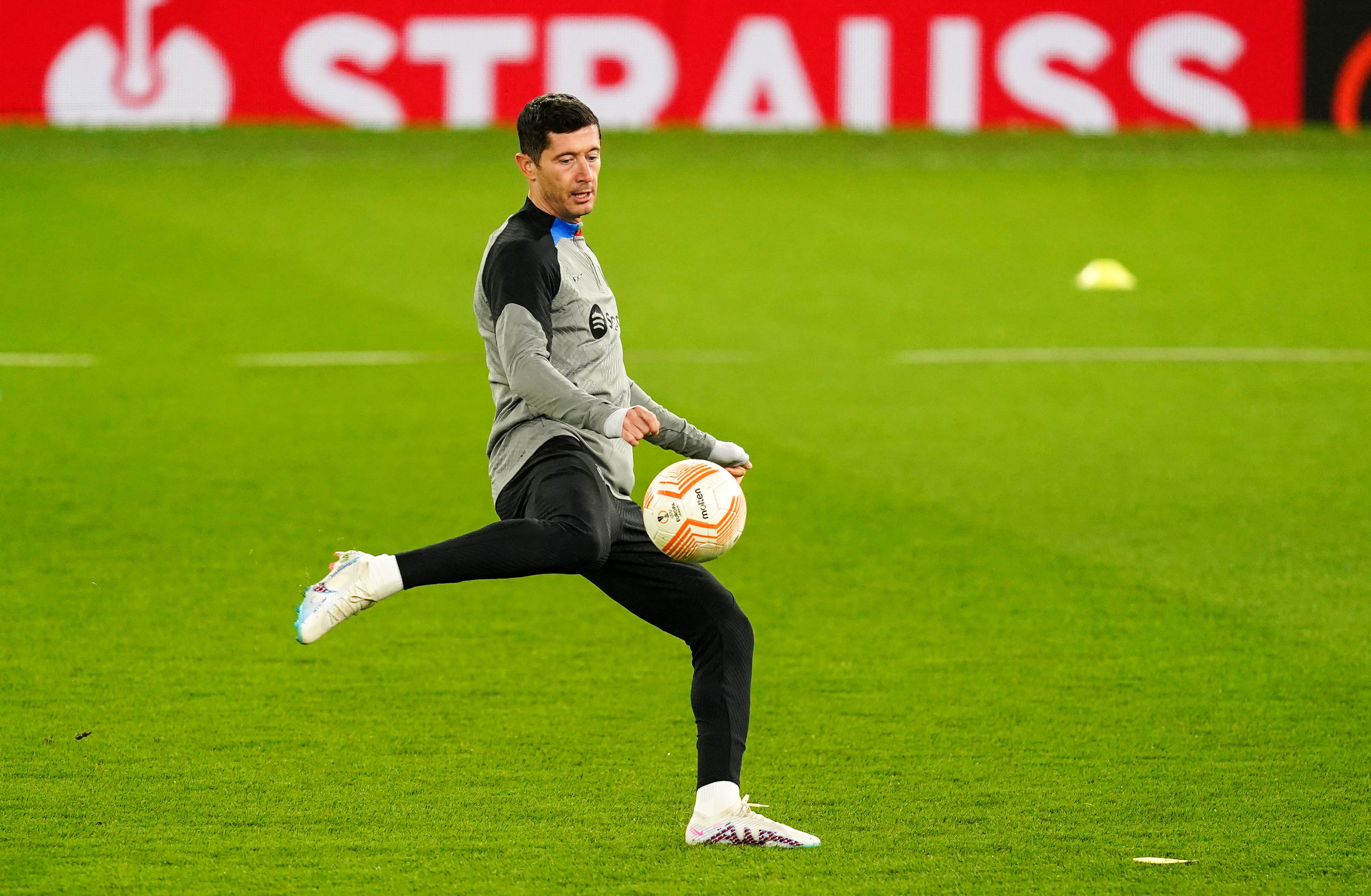 Lewandowski est blessé et ratera le Real Madrid